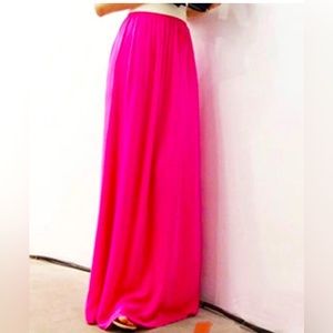 BCBG MAXAZRIA Sofia Skirt size x small Pleated Maxi Skirt in fuchsia